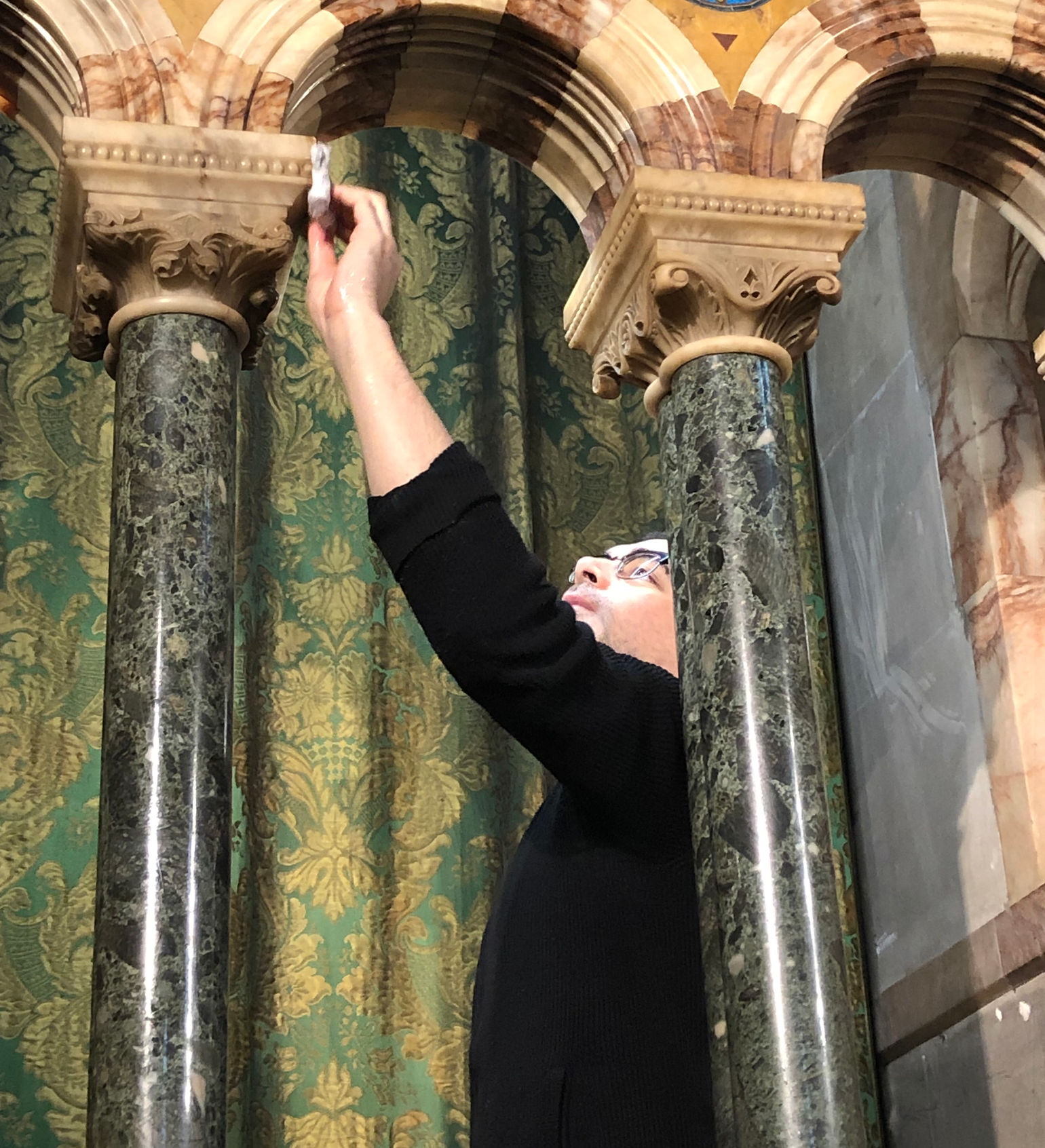 1760861479220-ukcee4evp3k