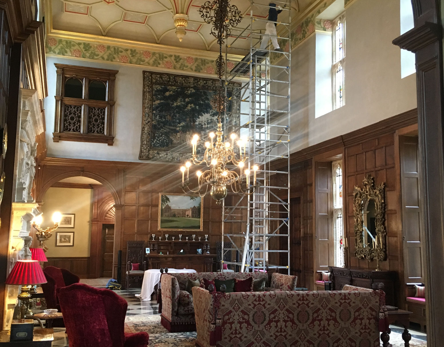 Traditional paints decoration